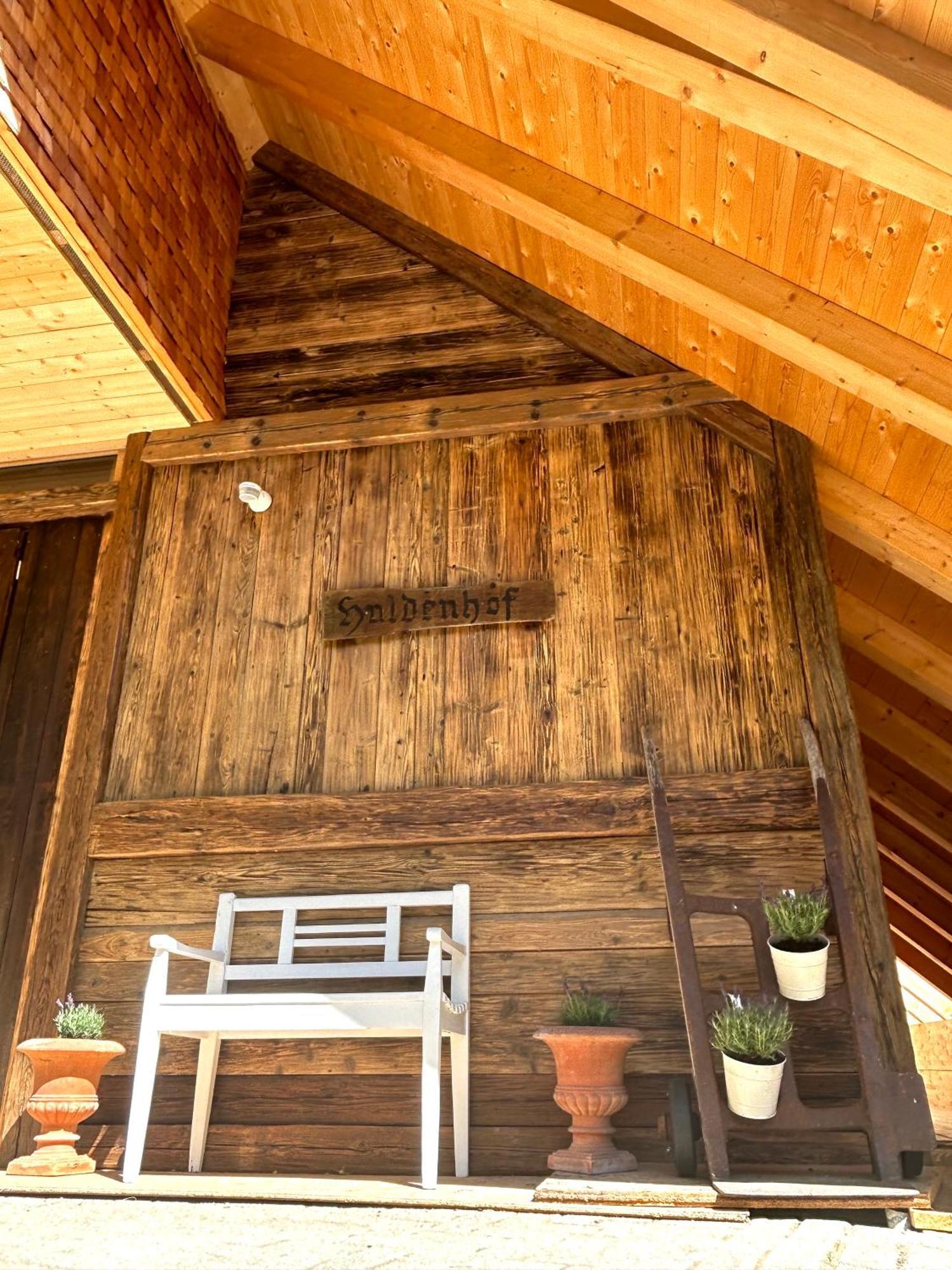 Ferienwohnung Im Loft-Style Mit Sauna Im Historischen Schwarzwaldhof Simonswald Exterior foto