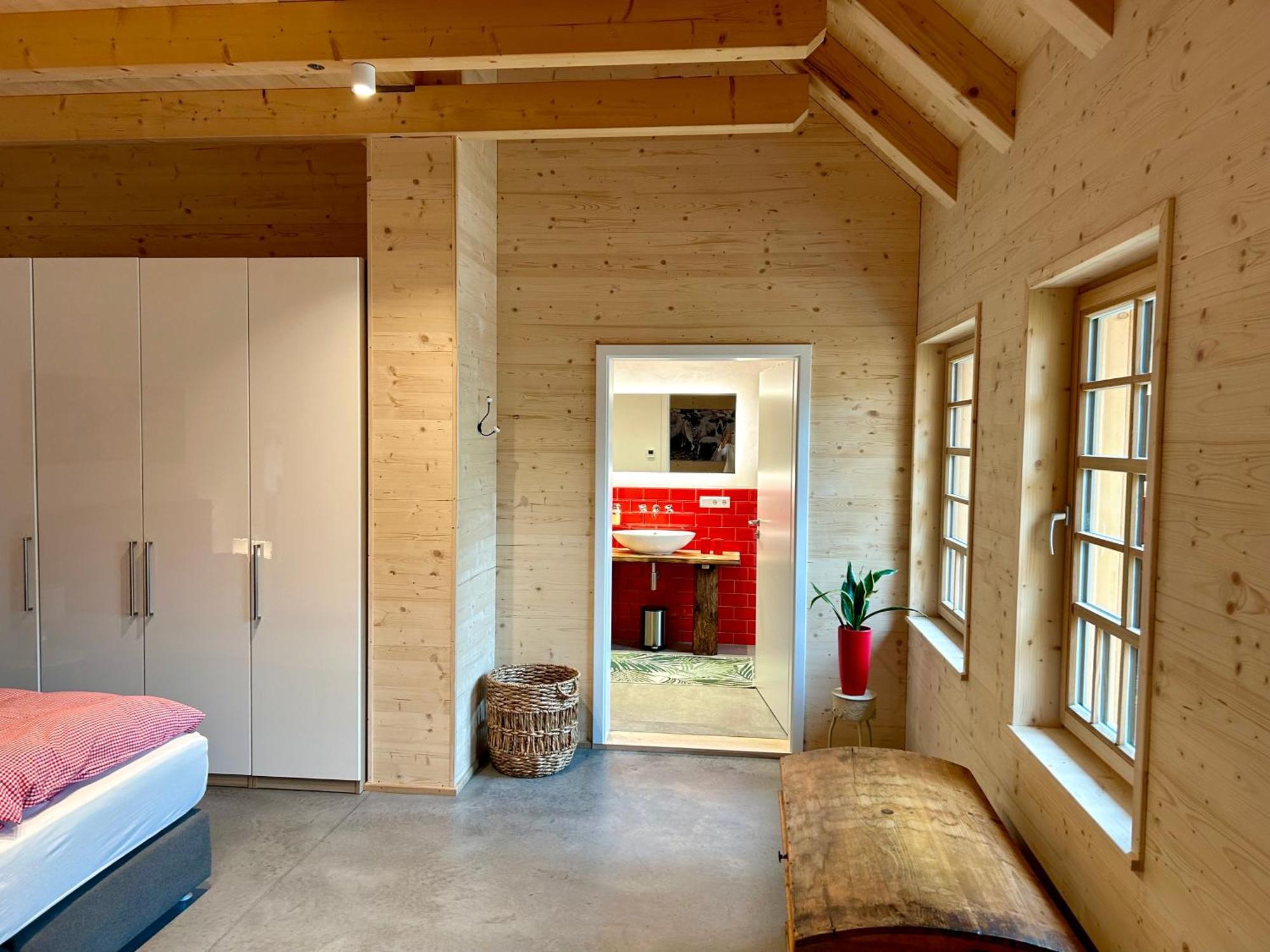 Ferienwohnung Im Loft-Style Mit Sauna Im Historischen Schwarzwaldhof Simonswald Exterior foto